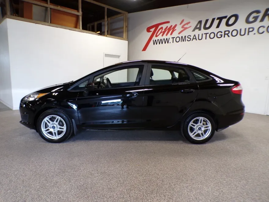 2019 Ford Fiesta SE photo 1