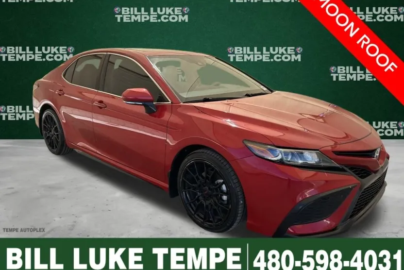2021 Toyota Camry SE photo 1