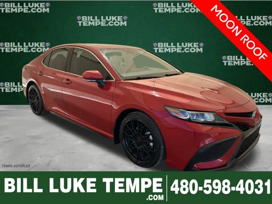 2021 Toyota Camry SE photo 1