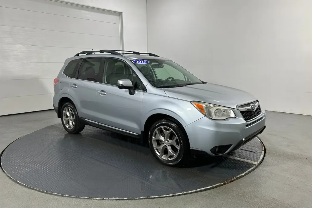 2015 Subaru Forester 2.5i Touring photo 1