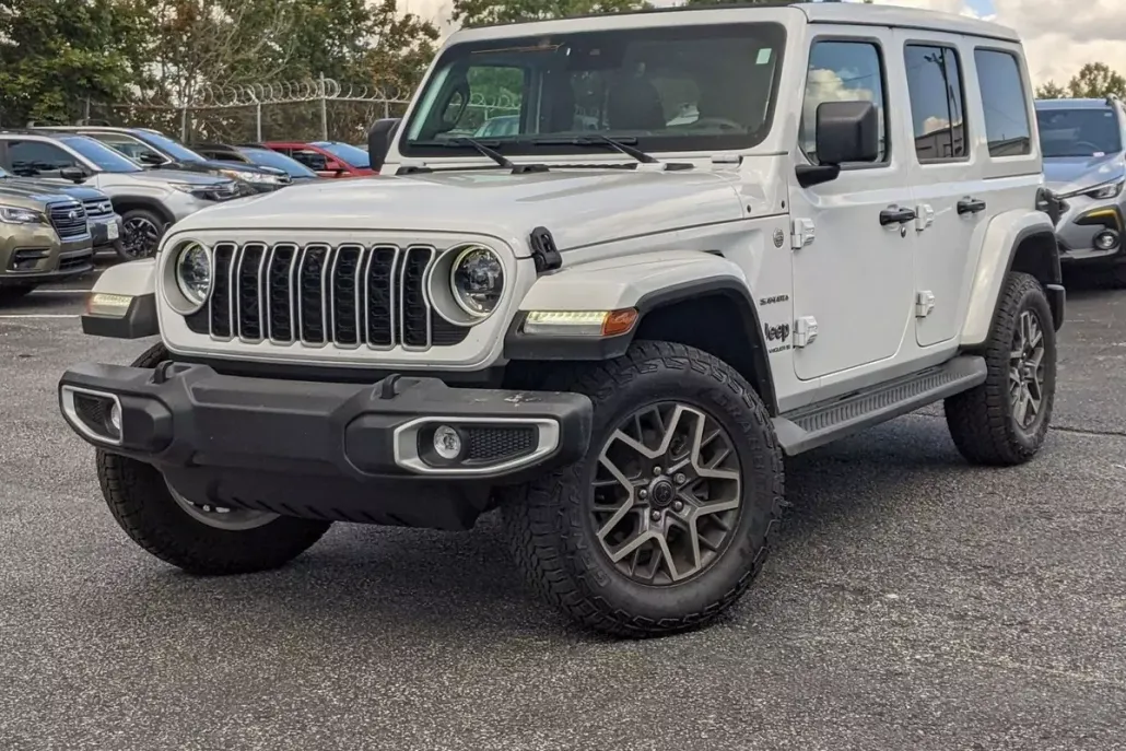 2024 Jeep Wrangler Sahara photo 1