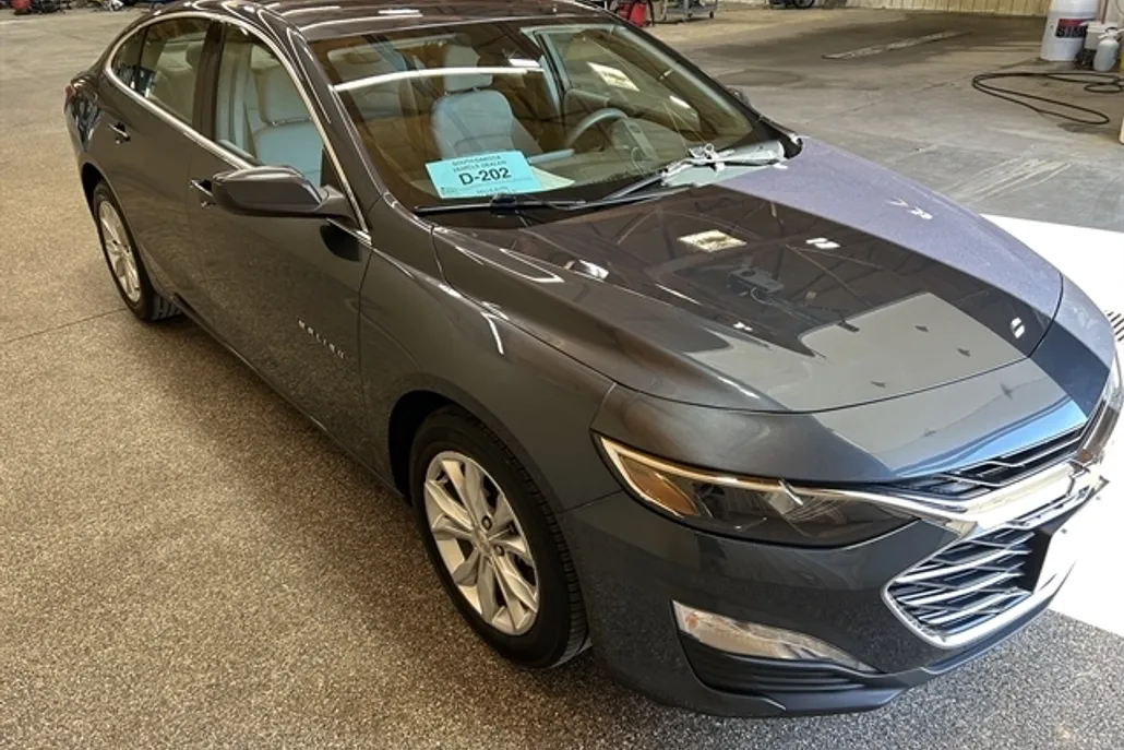 2020 Chevrolet Malibu 1LT photo 1
