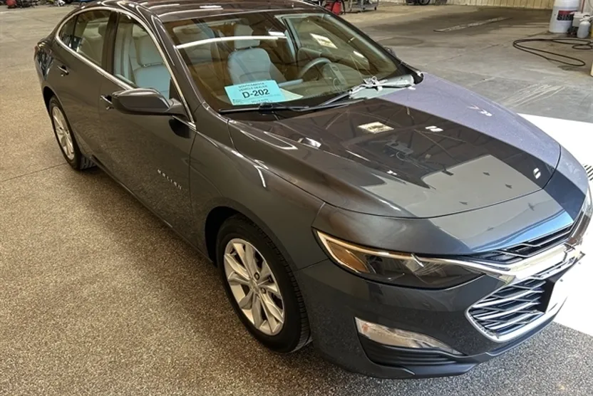 2020 Chevrolet Malibu 1LT photo 1