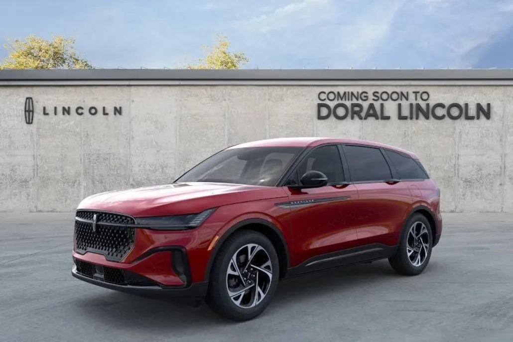 2025 Lincoln Nautilus Premiere photo 1