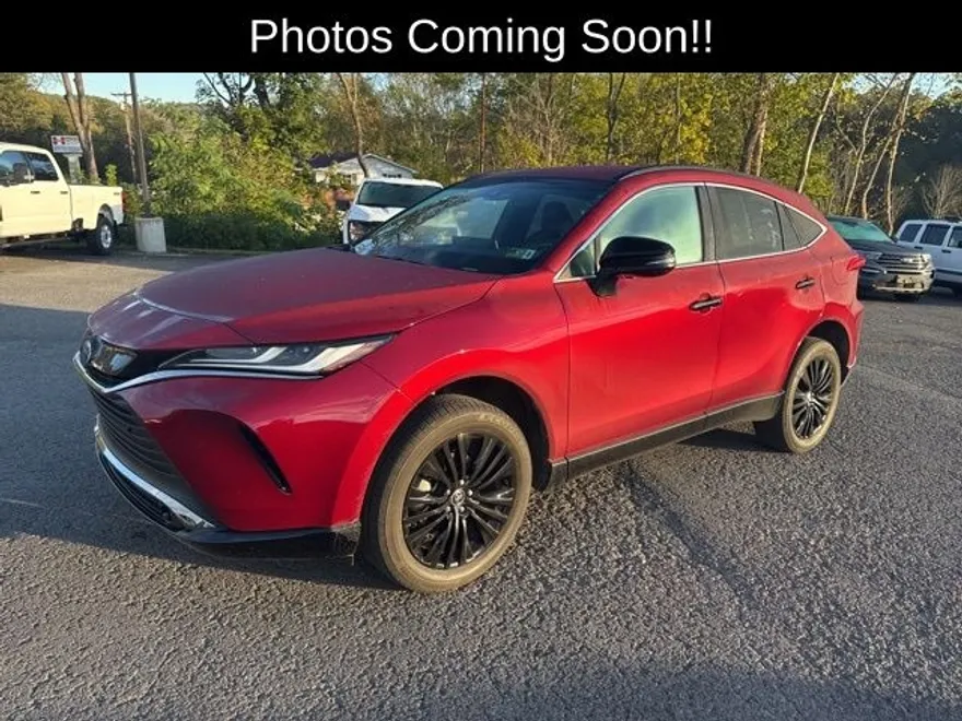 2024 Toyota Venza photo 1