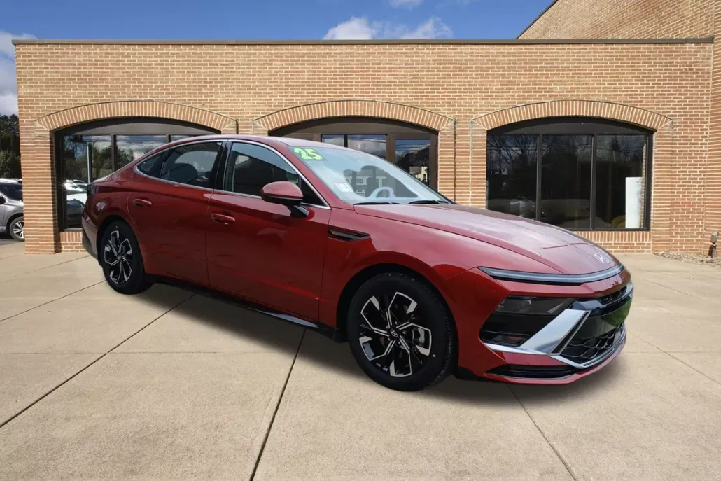 2025 Hyundai Sonata SEL photo 1