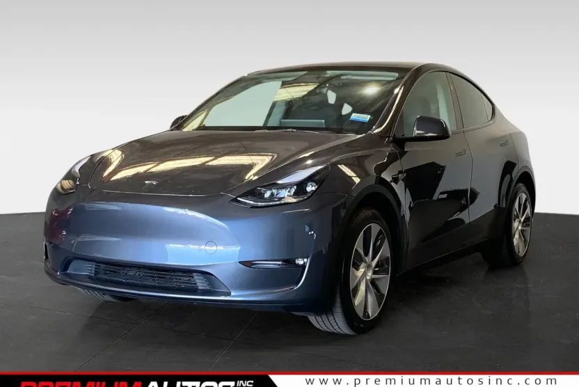 2023 Tesla Model Y photo 1