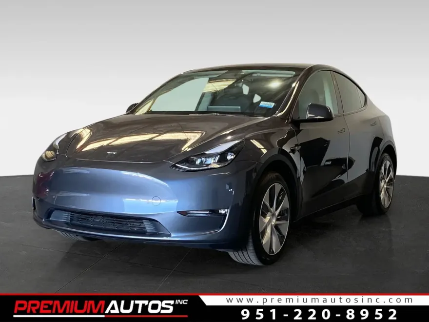 2023 Tesla Model Y photo 1