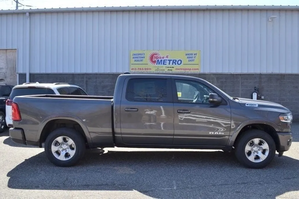 2025 Ram 1500 Big Horn photo 1