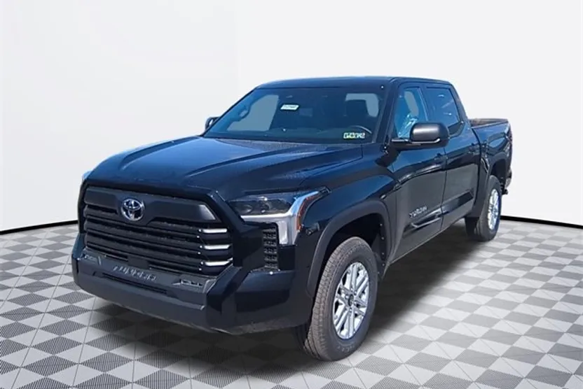 2025 Toyota Tundra SR5 CrewMax photo 1