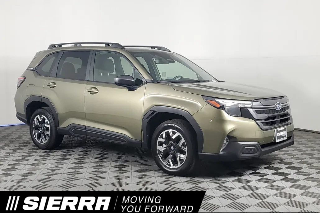 2025 Subaru Forester Premium photo 1