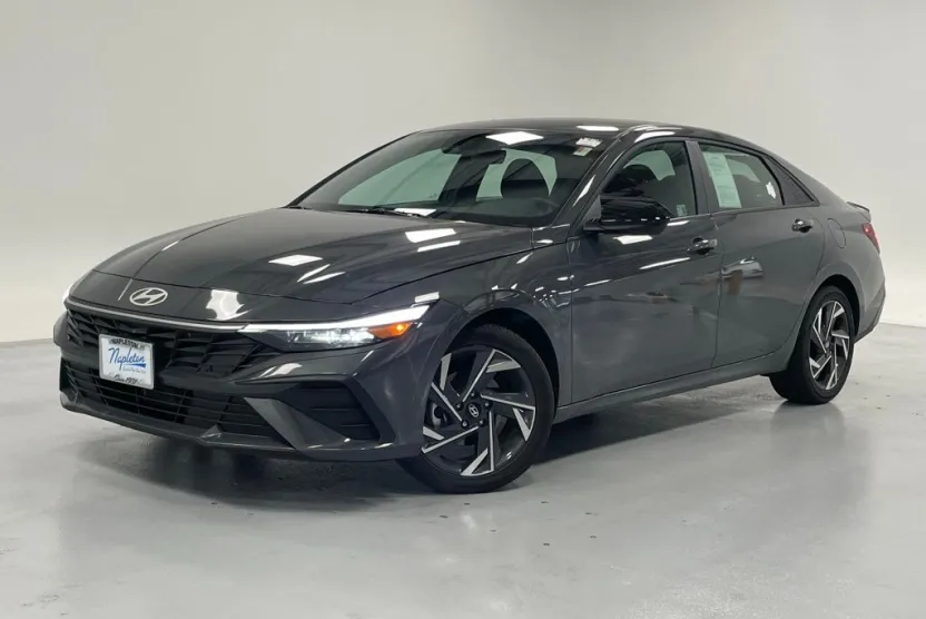 2025 Hyundai Elantra Hybrid SEL Sport photo 1