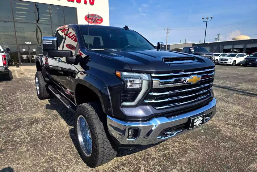 2024 Chevrolet Silverado 2500HD LTZ photo 1