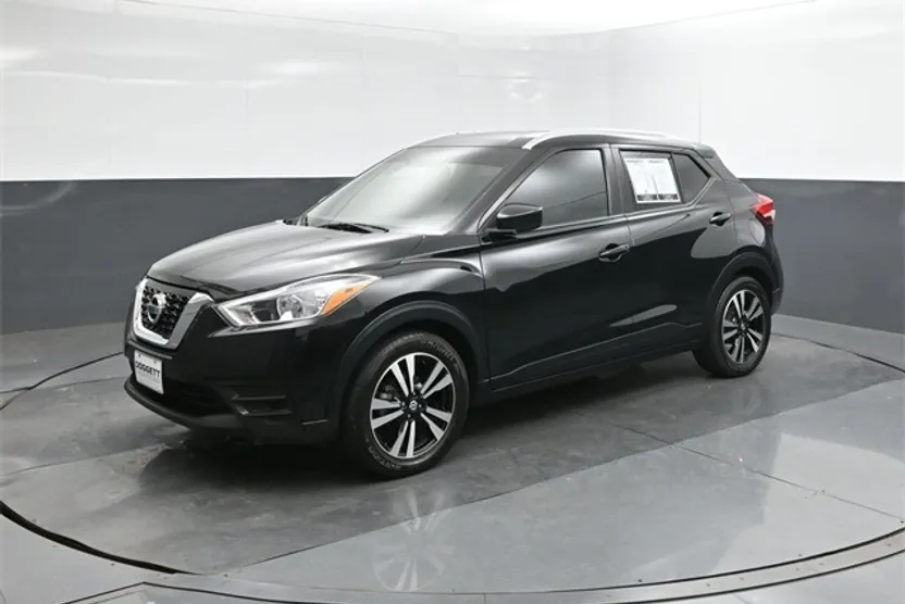 2019 Nissan Kicks SV photo 1