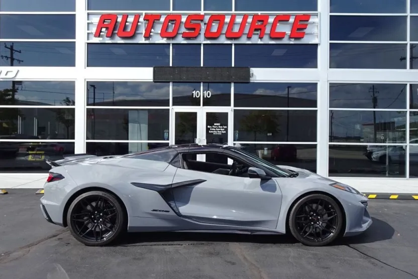 2024 Chevrolet Corvette Z06 Convertible 2LZ photo 1