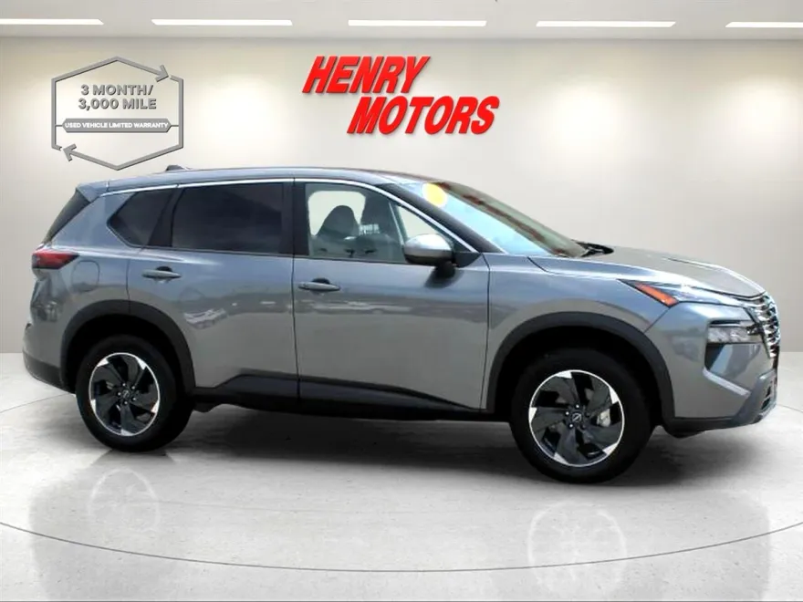 2024 Nissan Rogue SV photo 1