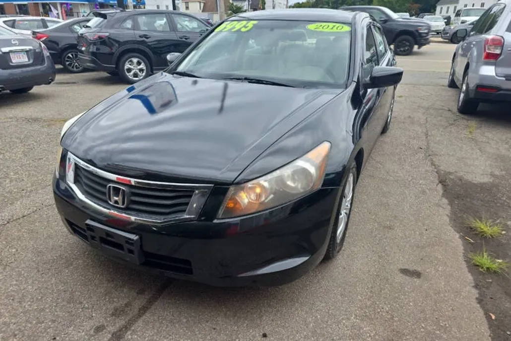 2010 Honda Accord LX photo 1