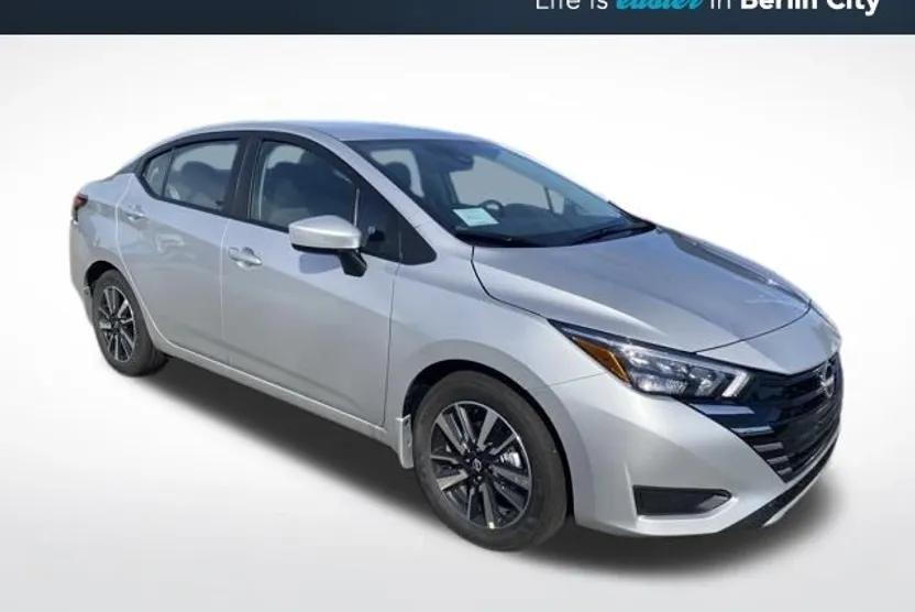 2025 Nissan Versa SV photo 1