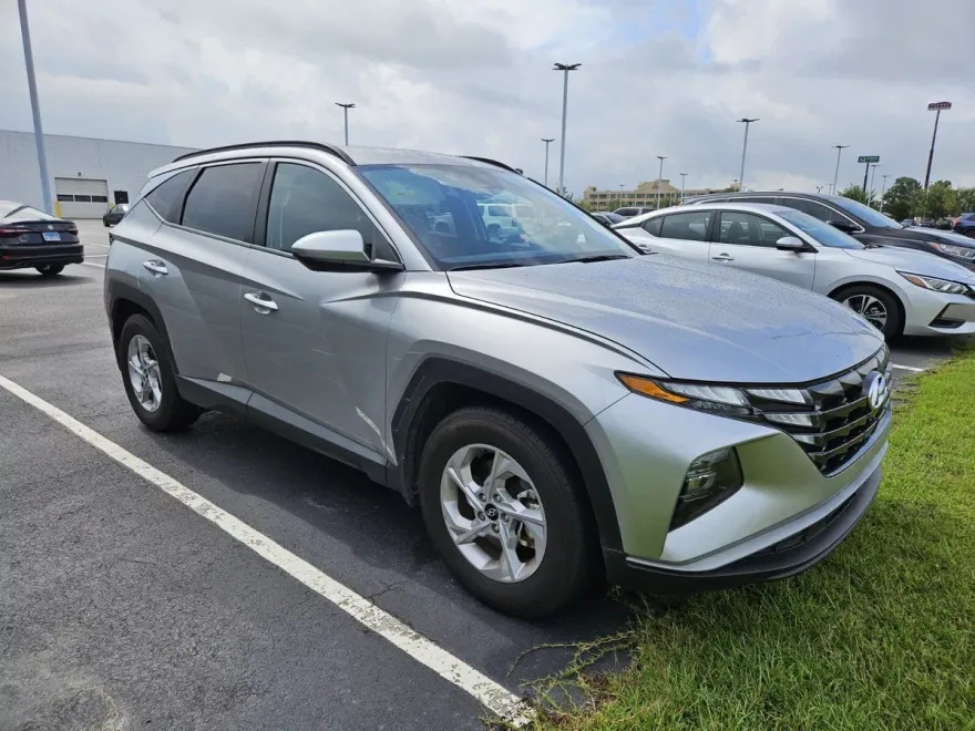 2024 Hyundai Tucson SEL photo 1