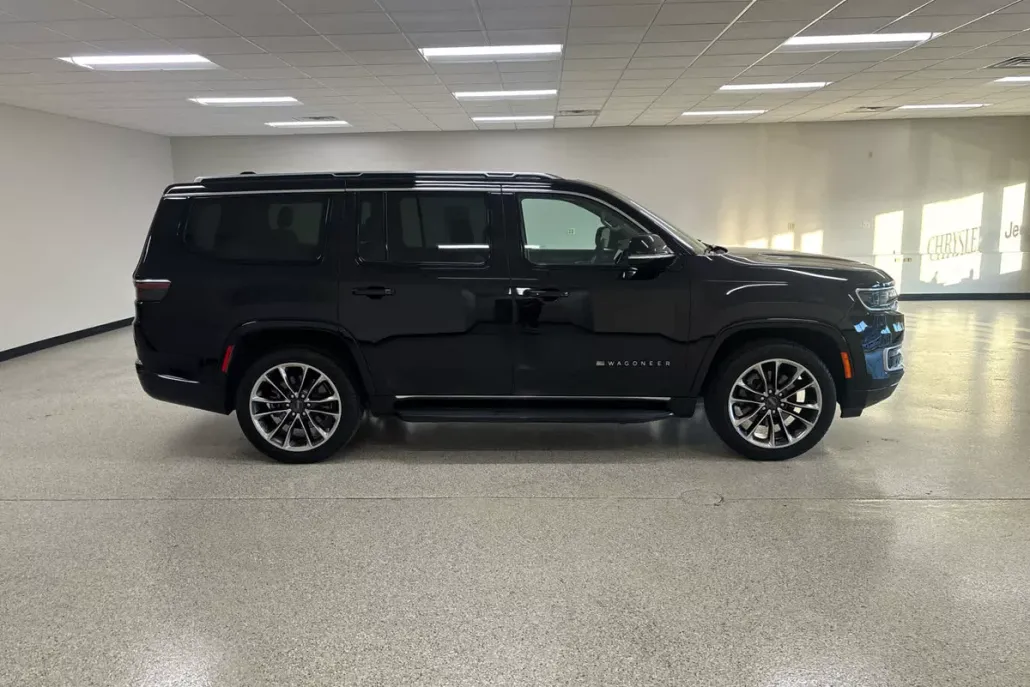 2023 Jeep Wagoneer Series II photo 1