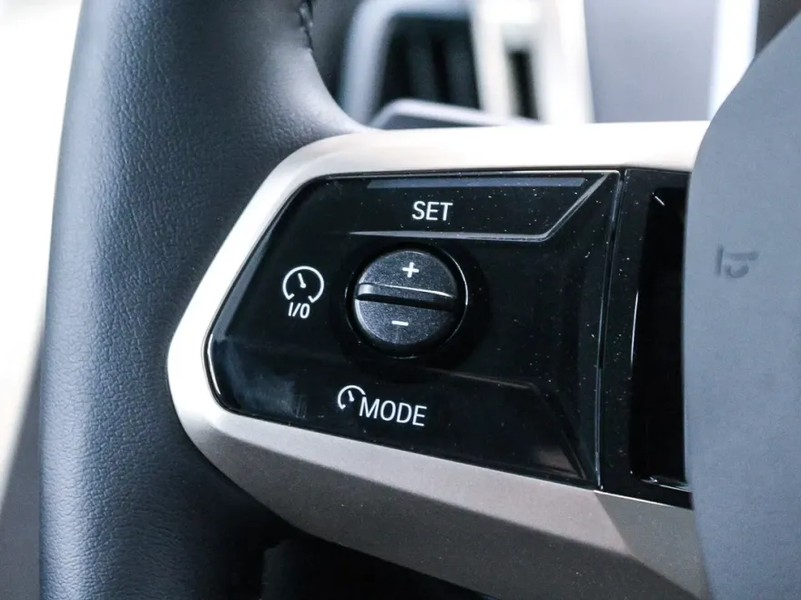 2026 Bmw iX photo 16