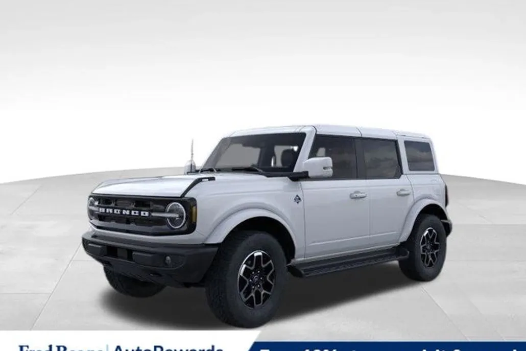 2025 Ford Bronco Outer Banks photo 1