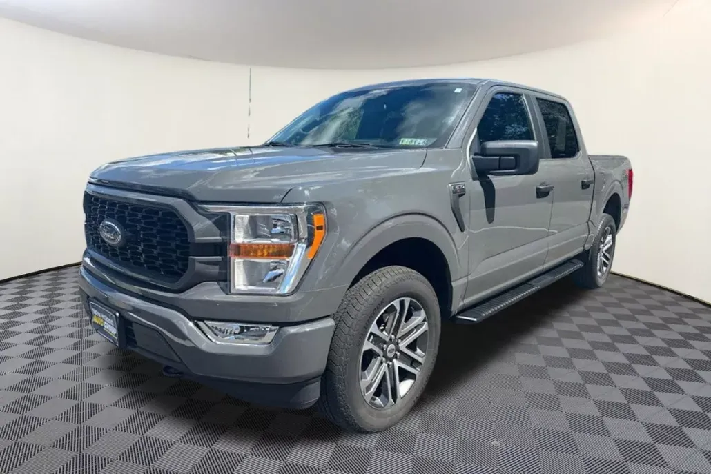 2021 Ford F-150 XL photo 1