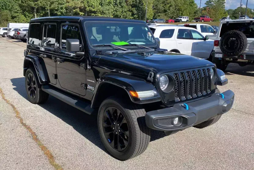 2023 Jeep Wrangler 4xe Sahara photo 1
