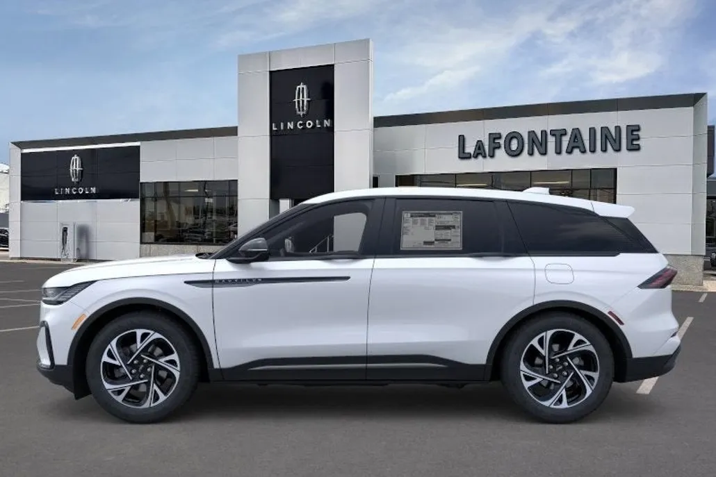 2025 Lincoln Nautilus Premiere photo 1