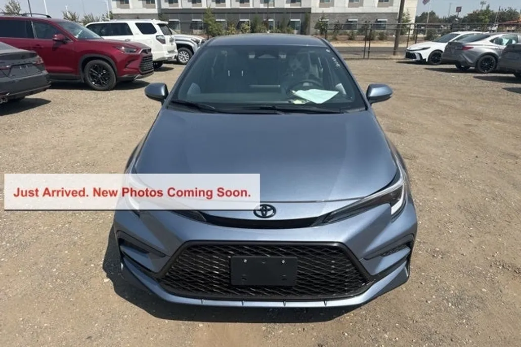 2025 Toyota Corolla SE photo 1