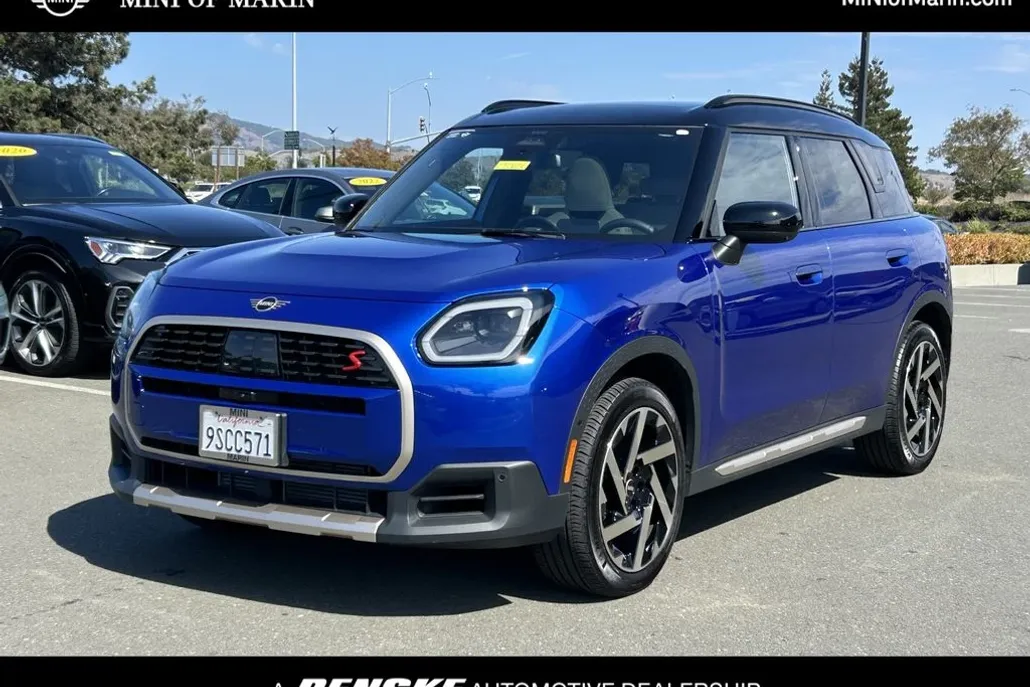 2025 Mini Countryman S ALL4 photo 1