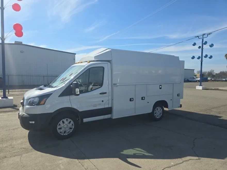 2024 Ford Transit Chassis Cutaway Van photo 1