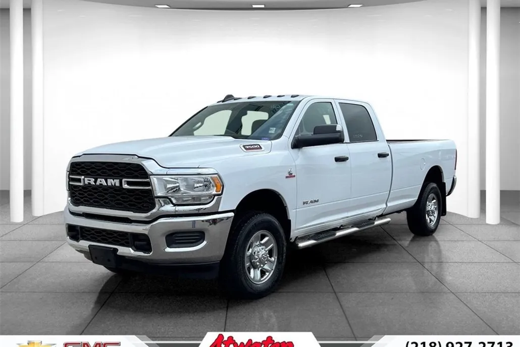 2022 Ram 3500 Tradesman photo 1
