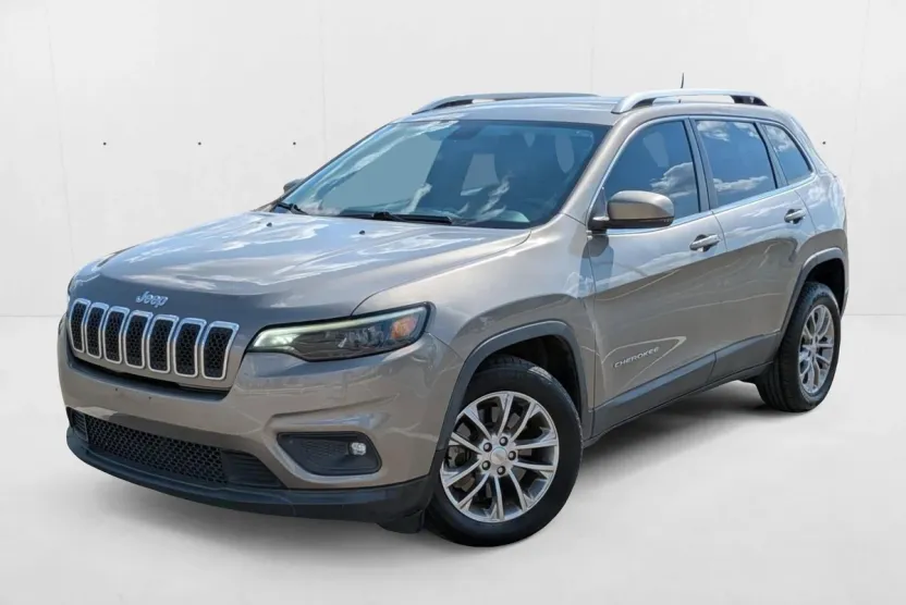 2019 Jeep Cherokee Latitude photo 1