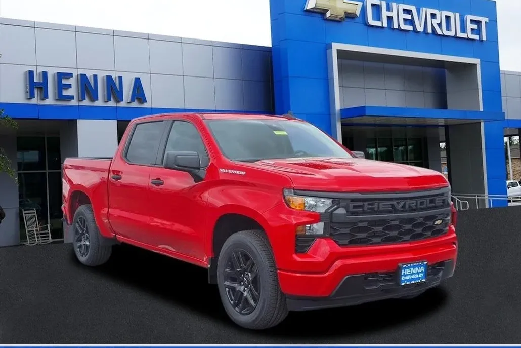 2025 Chevrolet Silverado 1500 Custom photo 1