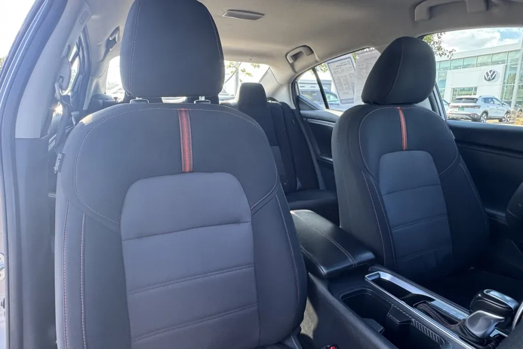 2024 Nissan Sentra SR photo 1
