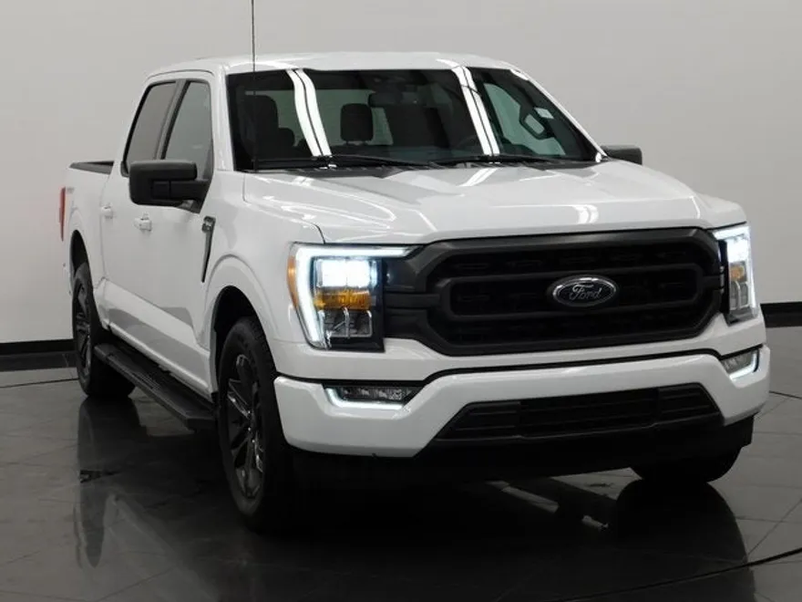 2023 Ford F-150 XLT photo 1