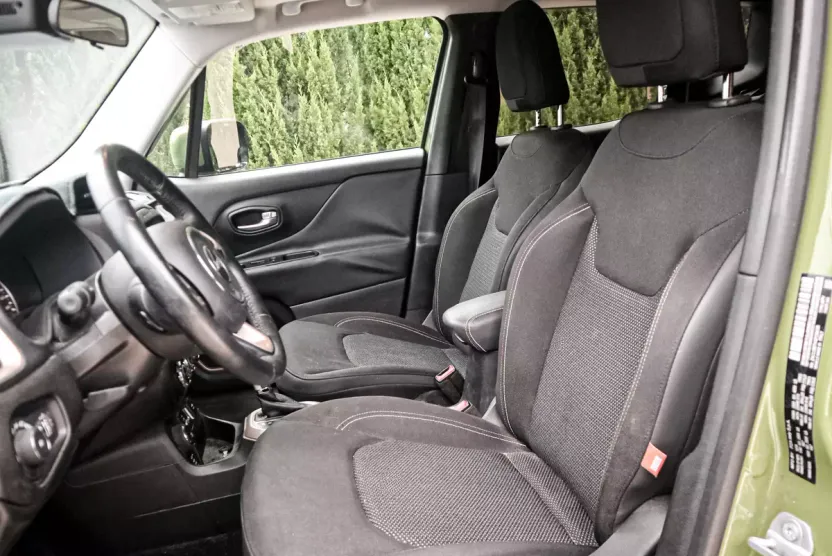 2016 Jeep Renegade Latitude North Edition photo 1