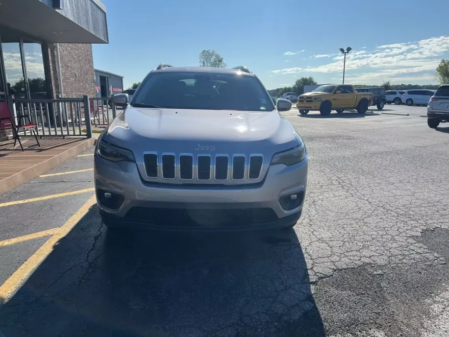 2021 Jeep Cherokee Latitude Lux photo 1