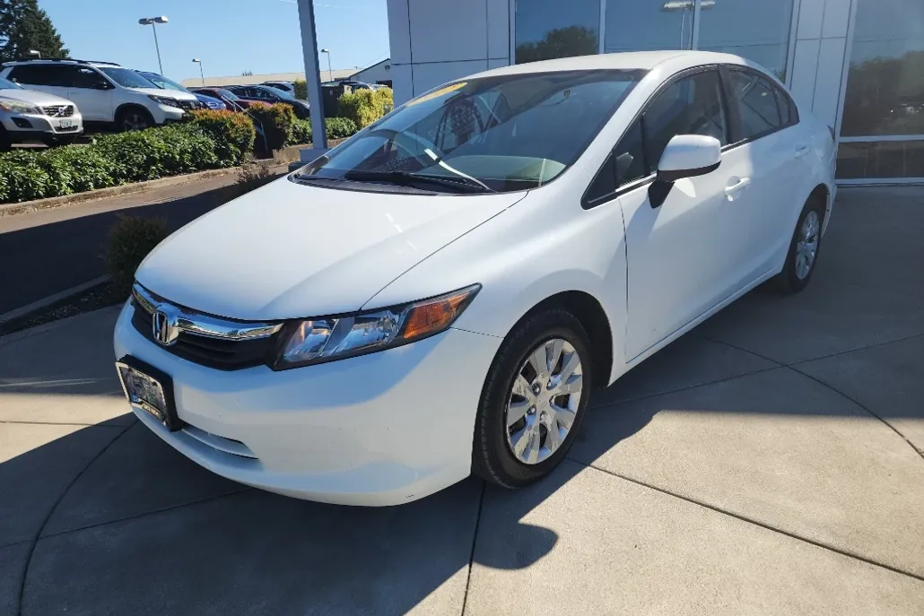 2012 Honda Civic LX photo 1