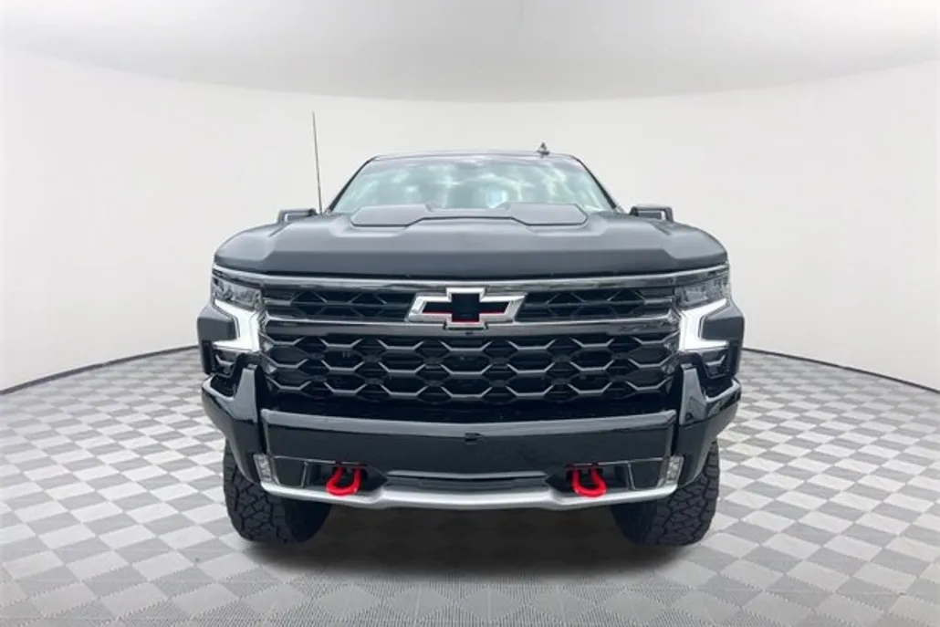 2024 Chevrolet Silverado 1500 ZR2 photo 1