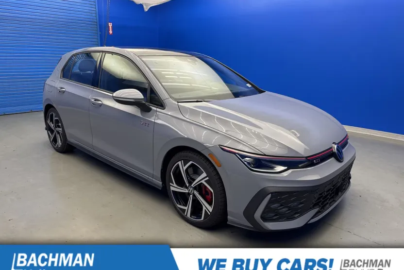 2025 Volkswagen Golf GTI SE photo 1