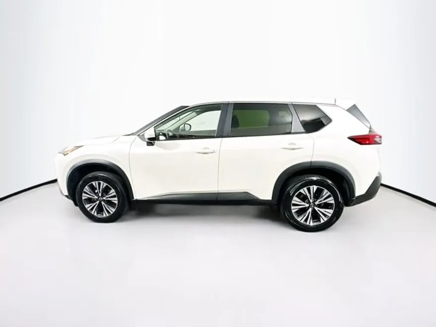 2023 Nissan Rogue SV photo 1