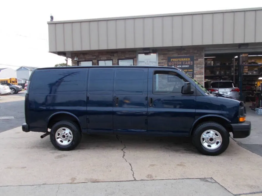 2007 Gmc Savana 2500 Cargo photo 1