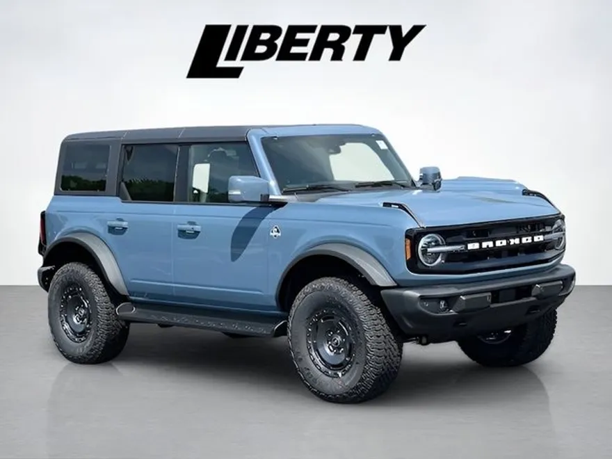 2025 Ford Bronco Outer Banks photo 1