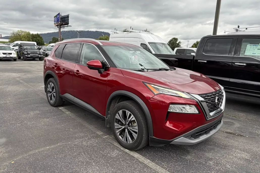 2021 Nissan Rogue SV photo 1