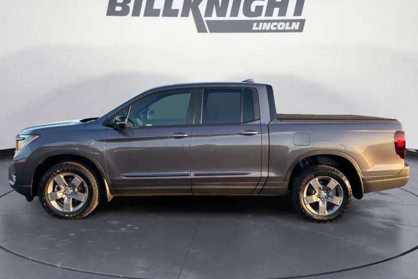 2025 Honda Ridgeline TrailSport photo 1
