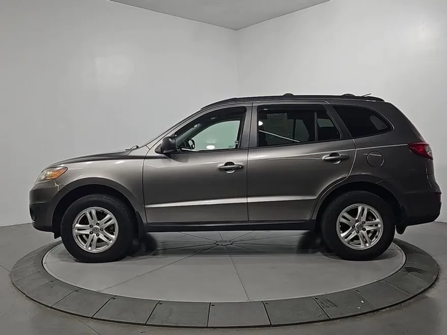 2012 Hyundai Santa Fe GLS photo 1