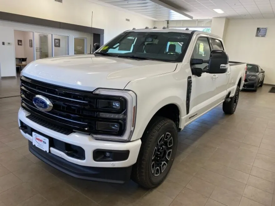2026 Ford F-350 Platinum photo 1