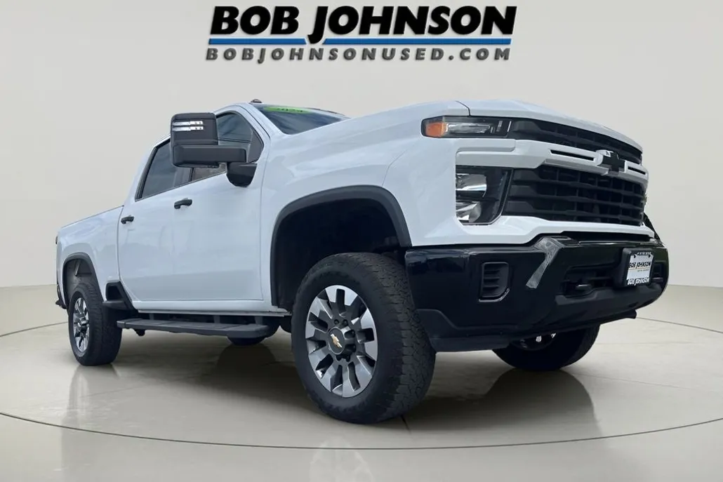 2024 Chevrolet Silverado 2500HD Custom photo 1
